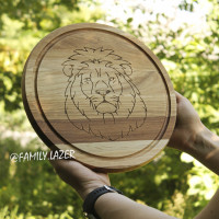 Кухонная доска с гравировкой лев