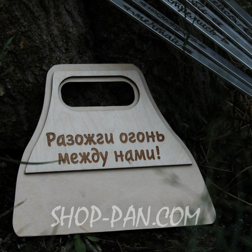 Веер дерев’яний з гравіюванням 2425821600