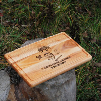 Кухонная доска прямоугольная с гравировкой - с днем рождения перекрестный