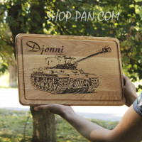 Кухонная доска с гравировкой танк