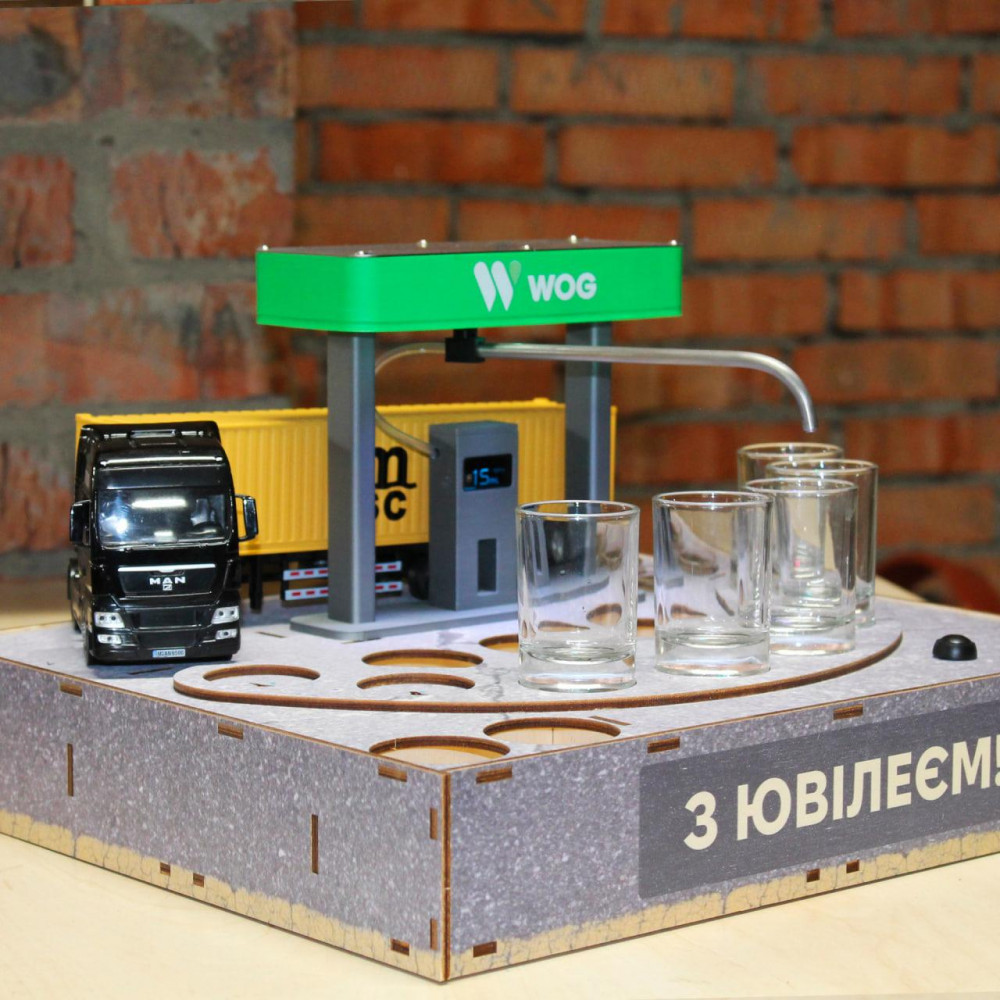 Наливатор АЗС на 7 чарок — Фура MAN 2604071314