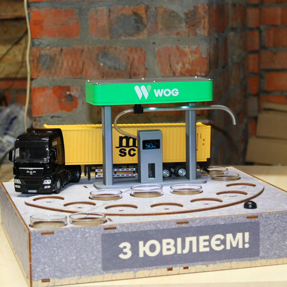 Наливатор АЗС на 7 чарок — Фура MAN 2604071314