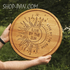 Кухонна дошка з гравіруванням LIVE BY THE SUN