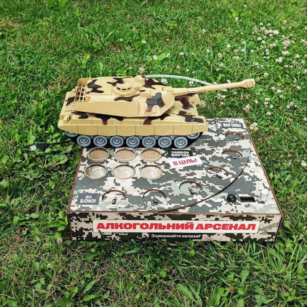 Наливатор ТАНК на 6 чарок (УФ друк) SP86795