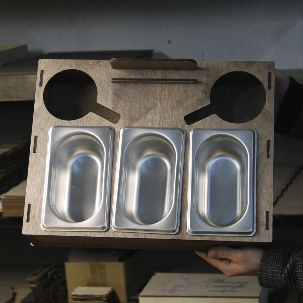 Пивний бокс з ємностями з нержавіючої сталі 94