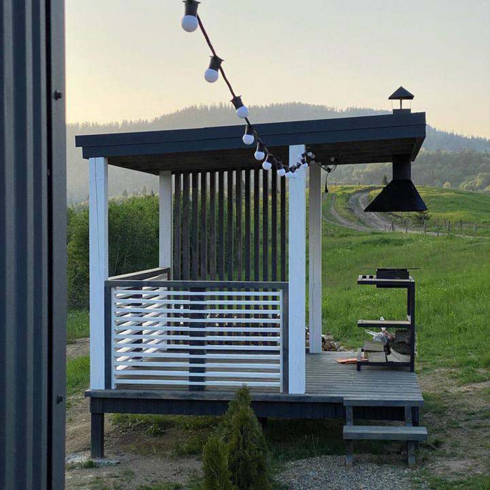 Мангал Loft зі столиком і знімною жарівнею на 12 шампурів SP00235