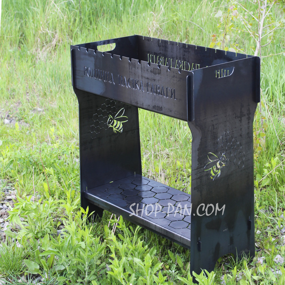 Мангал розбірний високий на 12 шампурів із підставкою для дров та індивідуальним гравіюванням — Соти SP00242