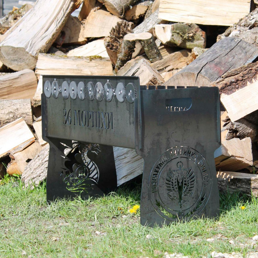 Мангал автоматический на 10 шампуров с гравировкой - Морпихи SP00262