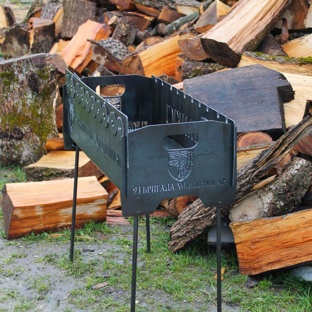 Мангал на довгих ніжках із вбудованою шашличницею та мотором на 10 шампурів 3 мм SP00280