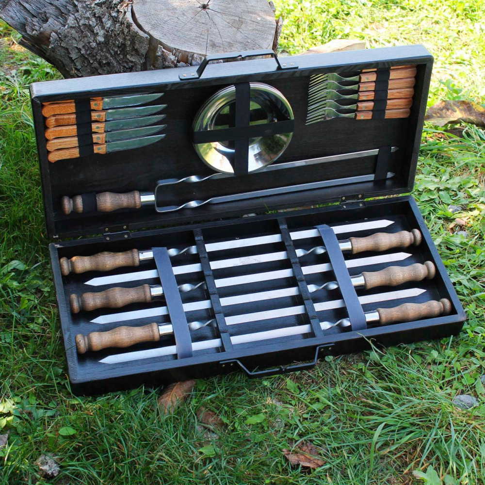 Набір для гриля та барбекю в дерев'яному кейсі "ПІРШИЙ" SP00427