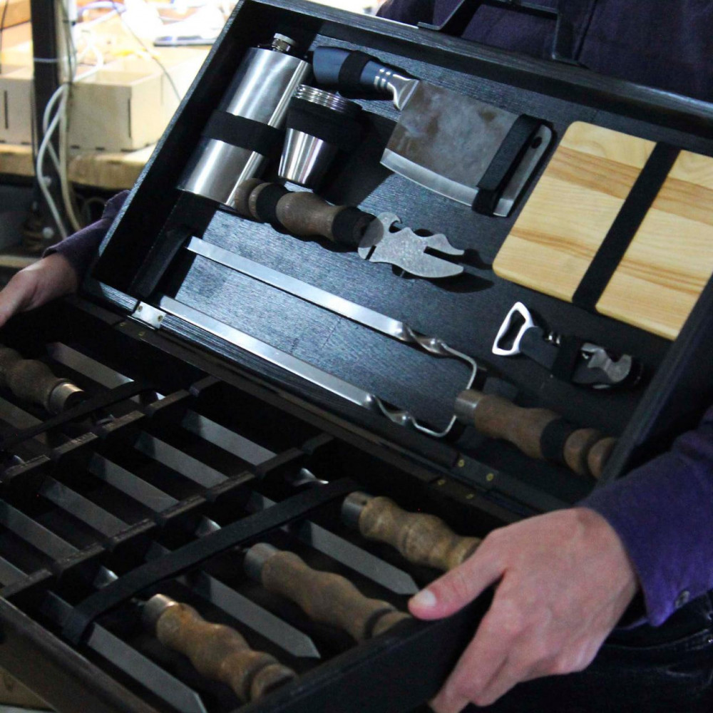 Набір для гриля та барбекю у дерев'яному кейсі "Зміїний" (SP00495) SP00495