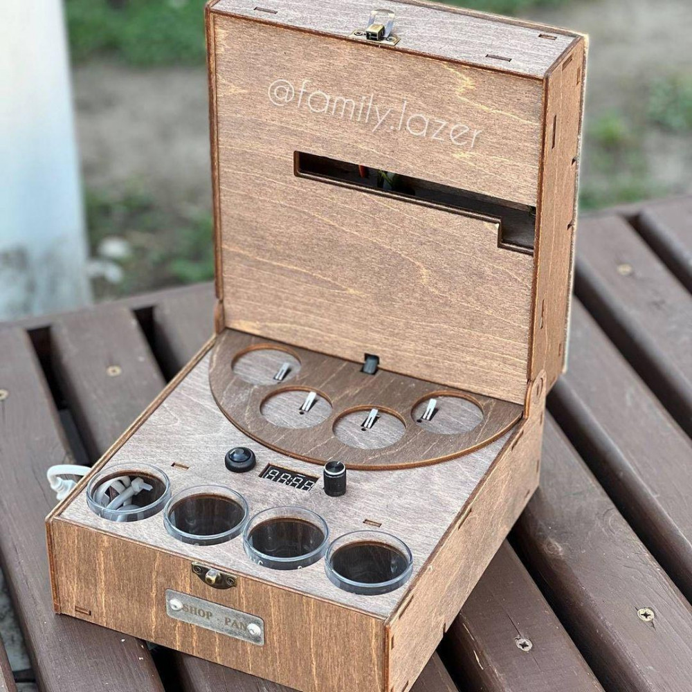 Автобармен, Наливатор алкогольний на 4 чарки з гравіюванням (УФ друк) - Кайфуй от жизни SP00674