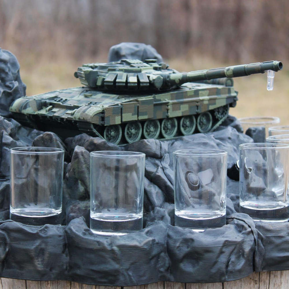 Наливатор алкоголя Танк Т-72 зі стелою на 7 чарок, Автобармен SP31247