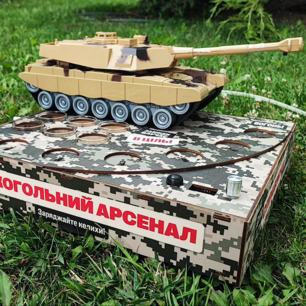 Наливатор ТАНК на 6 чарок (УФ друк) SP86795