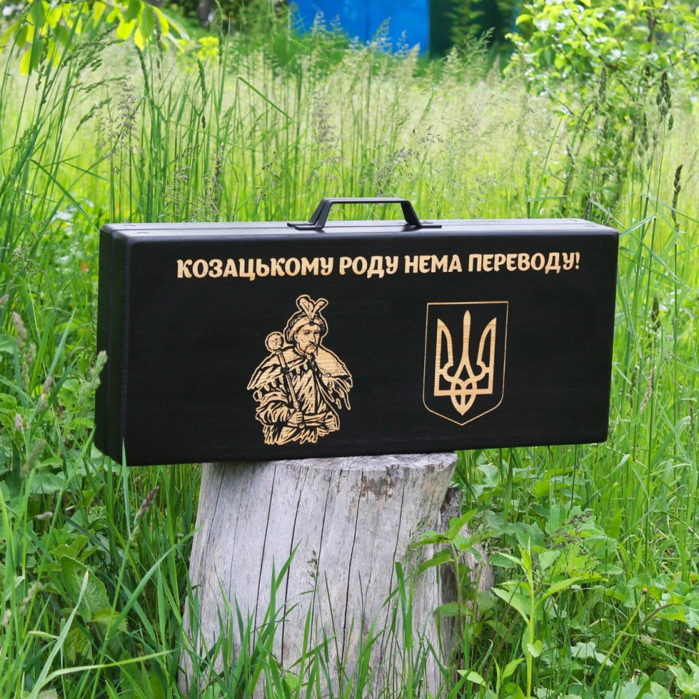 Набір для гриля та барбекю "Традиційний" у дерев'яному кейсі SP86939