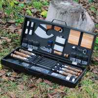 Набір для гриля та барбекю "Гетьманський" у дерев'яному кейсі