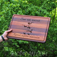 Кухонная доска с гравировкой Кумчик жарит шашлычок