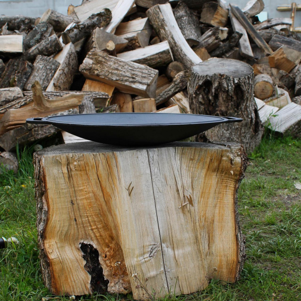 Сковорода чавунна 45 см з кришкою з нержавійки і підставкою SP27286